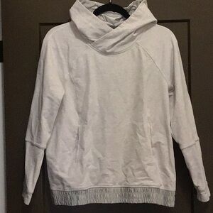 Women’s 8 Lululemon Heathered Beige Cowl Neck Hoodie